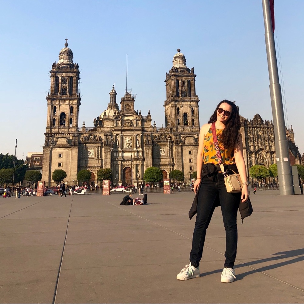 Meet your Posher, Gabi